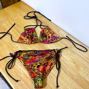 Fashion Nova Rainbow bikini 🌈